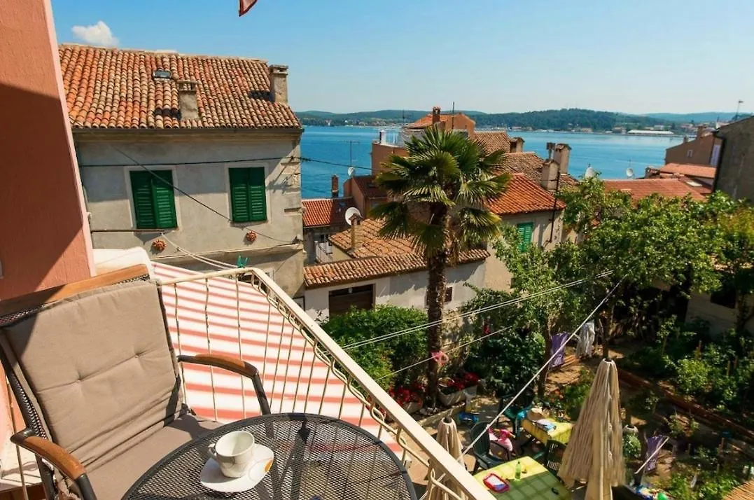 Апартаменты Sea View House Ровинь