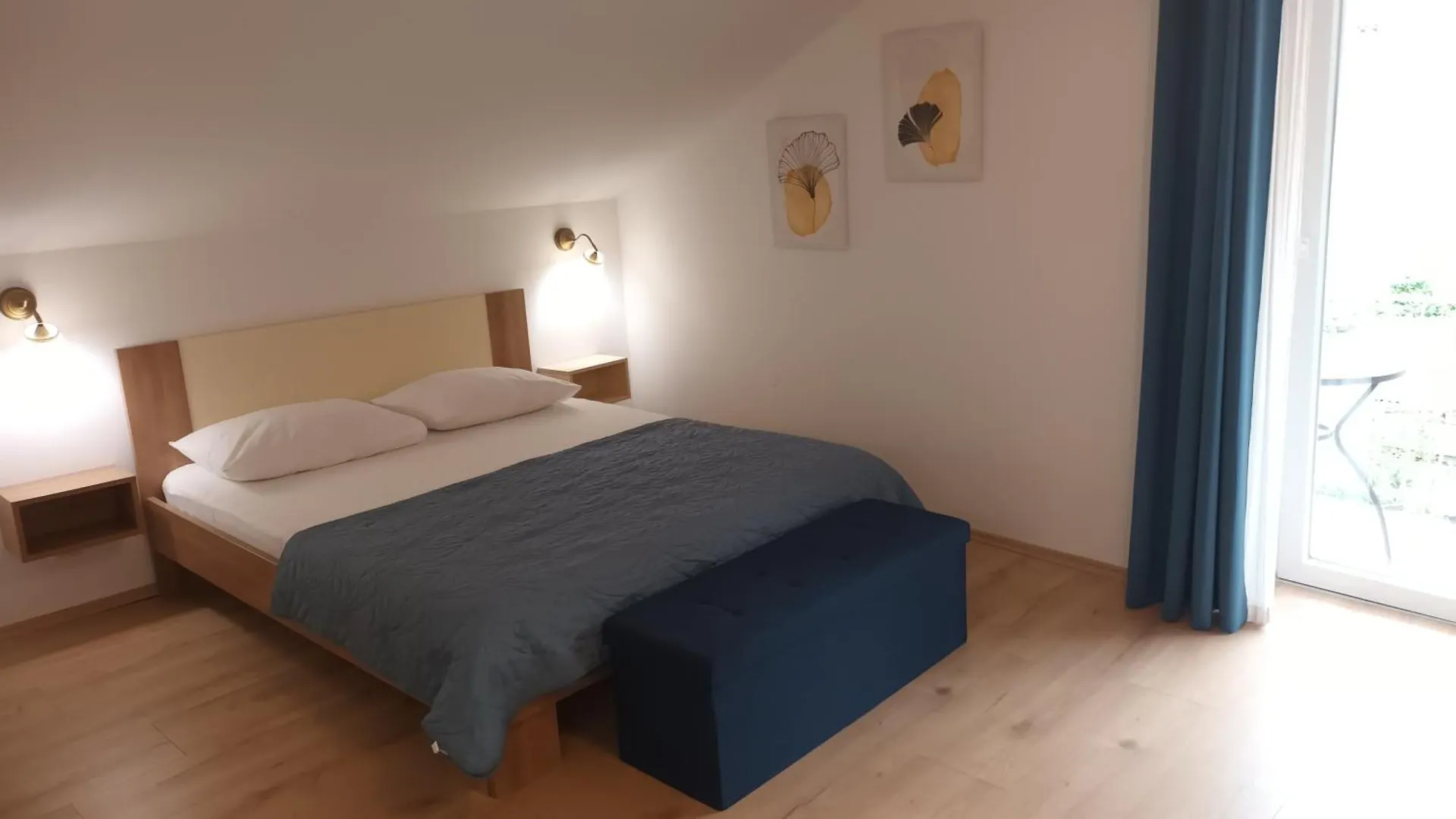 דירות רוביני Sea View House
